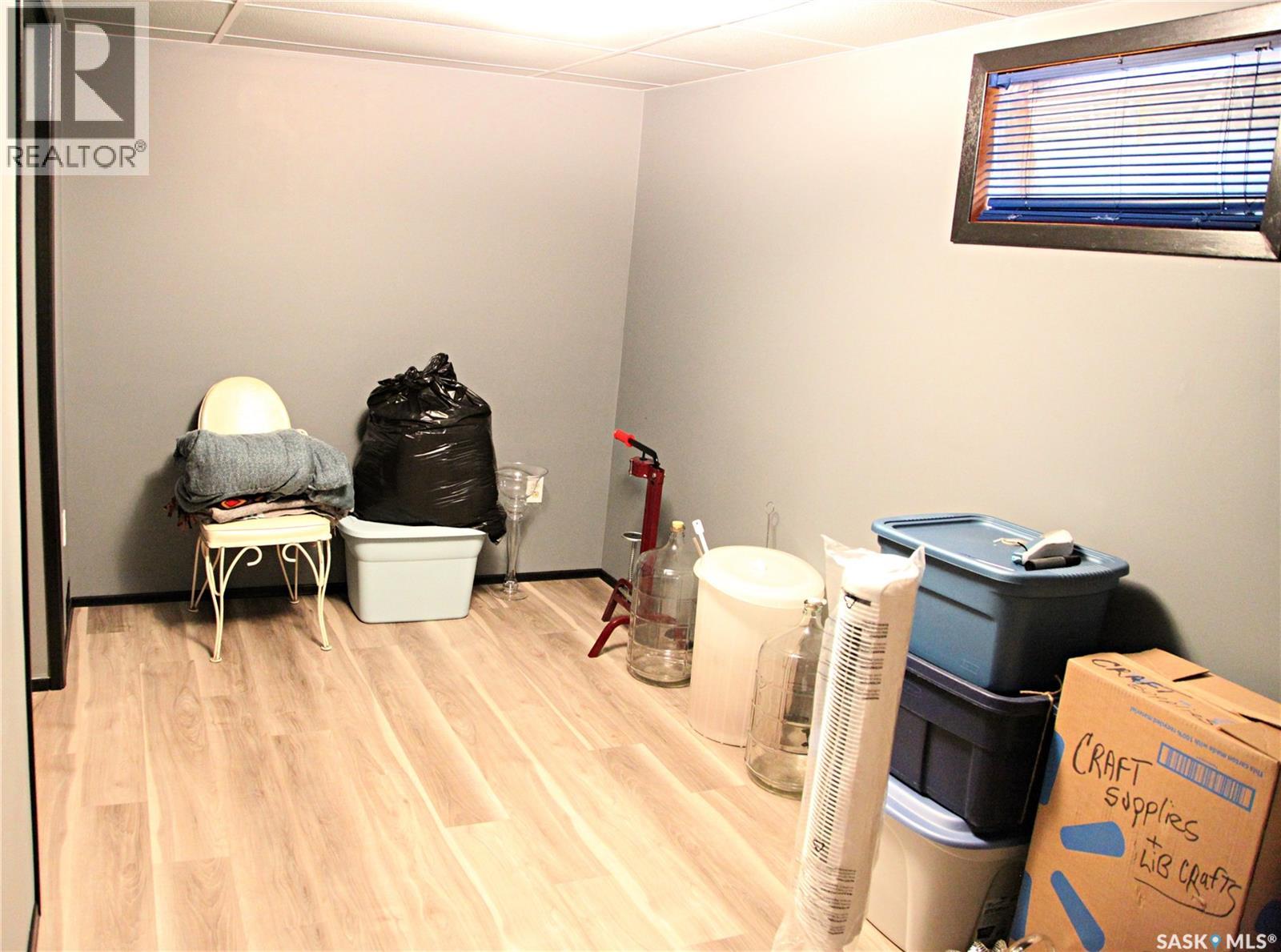 Photo 21 of 441 25th Street E, Prince Albert SK
