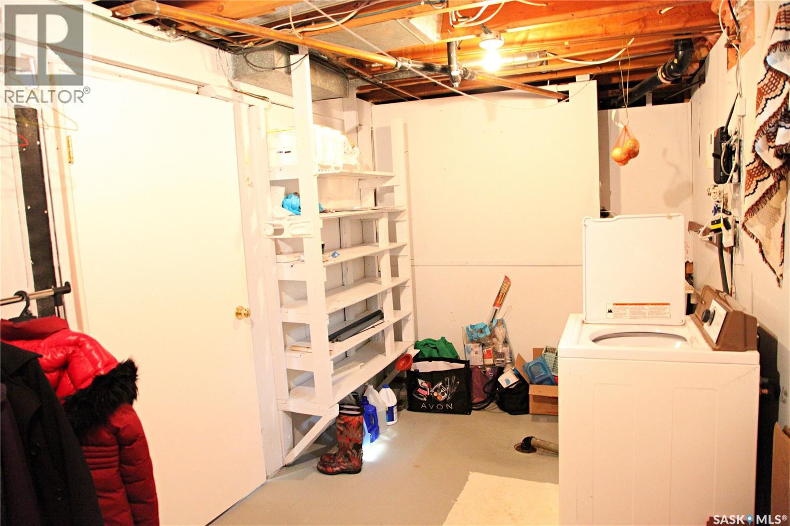 Photo 23 of 441 25th Street E, Prince Albert SK