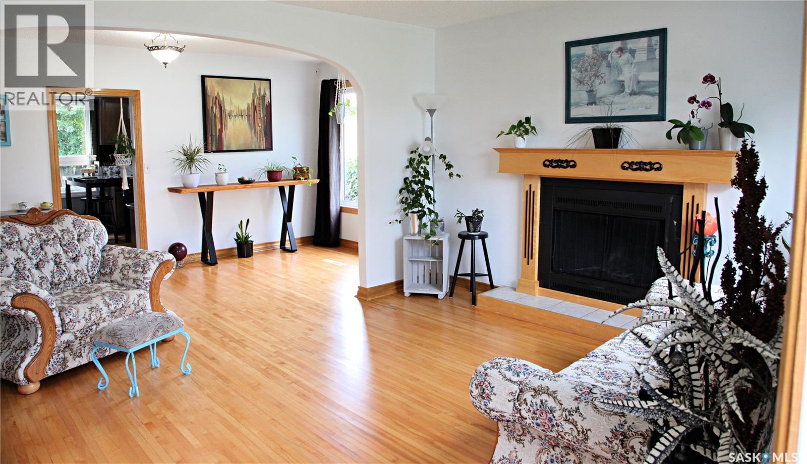 Photo 3 of 441 25th Street E, Prince Albert SK