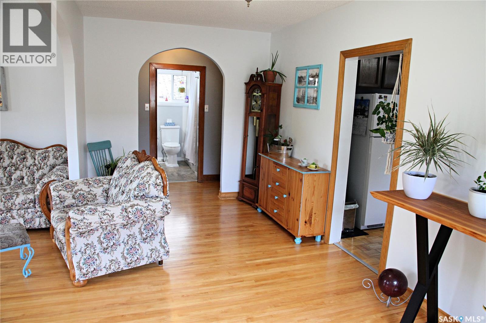 Photo 5 of 441 25th Street E, Prince Albert SK