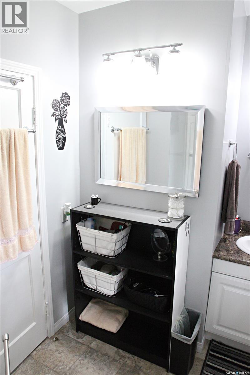 Photo 9 of 441 25th Street E, Prince Albert SK