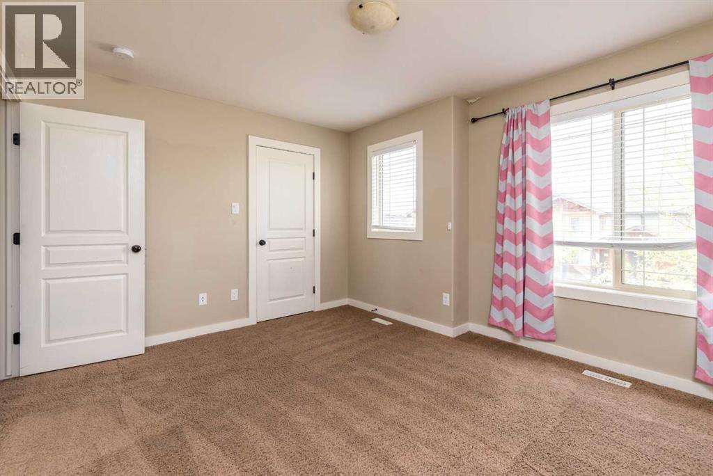 Photo 17 of 37 4008 41 Avenue, Lloydminster SK