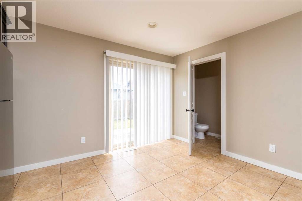 Photo 12 of 37 4008 41 Avenue, Lloydminster SK