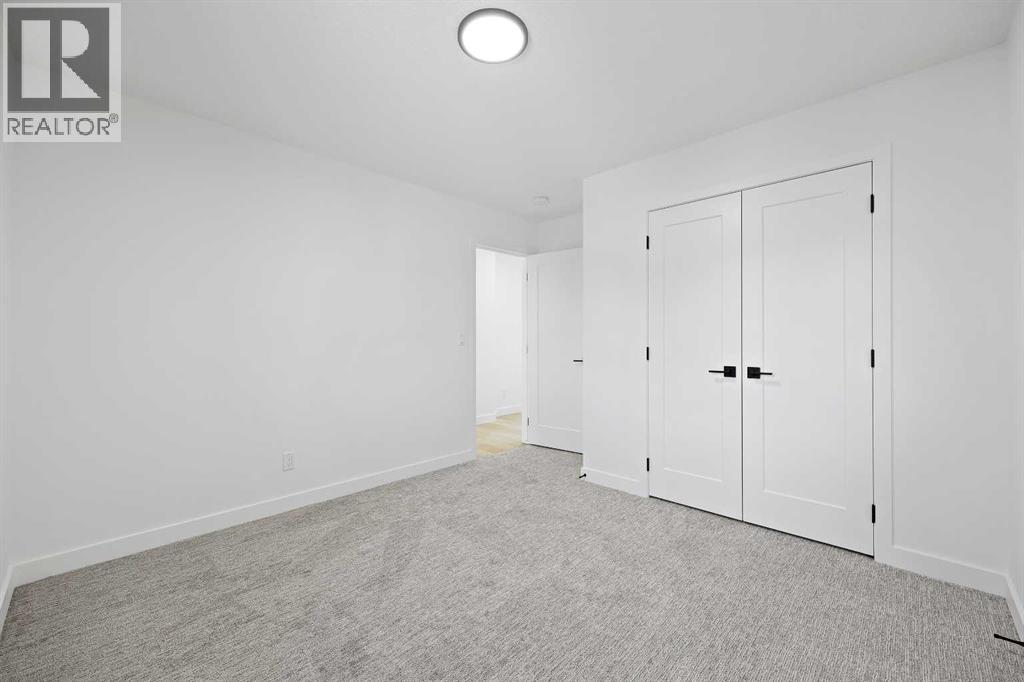 Single Family House for Sale in  Spring Creek Circle SW Springbank Hill Calgary 