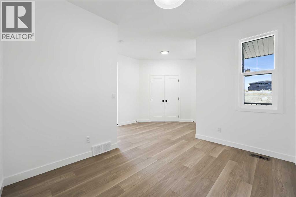 Single Family House for Sale in  Spring Creek Circle SW Springbank Hill Calgary 