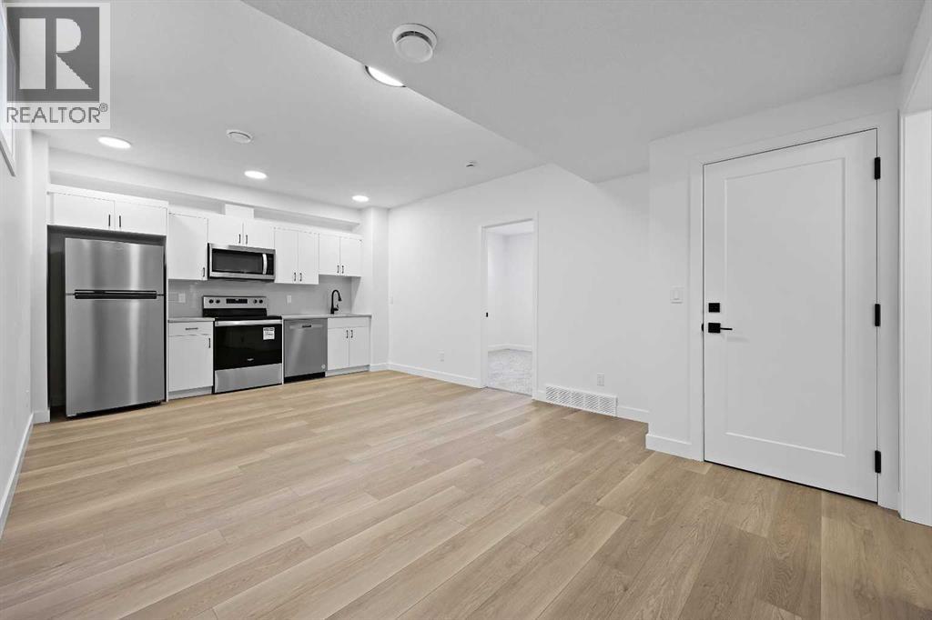 Single Family House for Sale in  Spring Creek Circle SW Springbank Hill Calgary 
