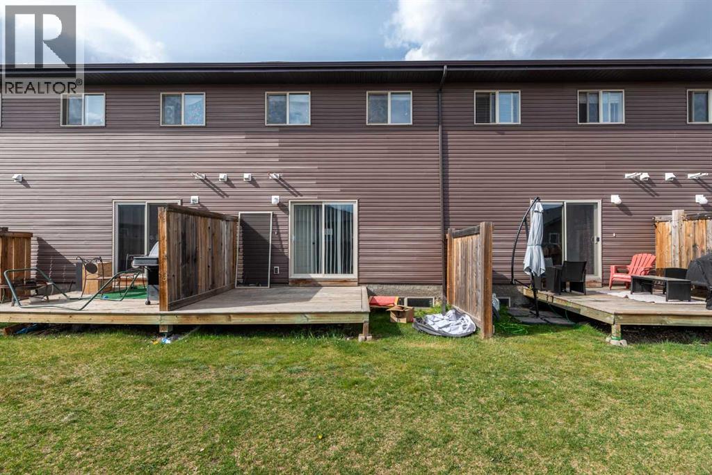 Photo 27 of 37 4008 41 Avenue, Lloydminster SK
