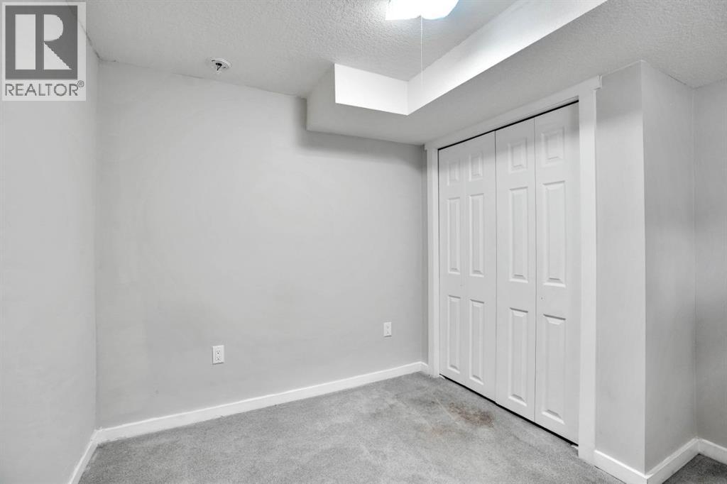 Single Family House for Sale in  Castlebrook Road NE Castleridge Calgary 