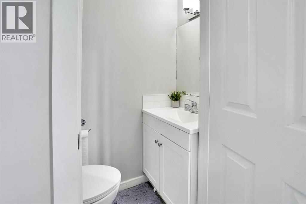 Single Family House for Sale in  Castlebrook Road NE Castleridge Calgary 