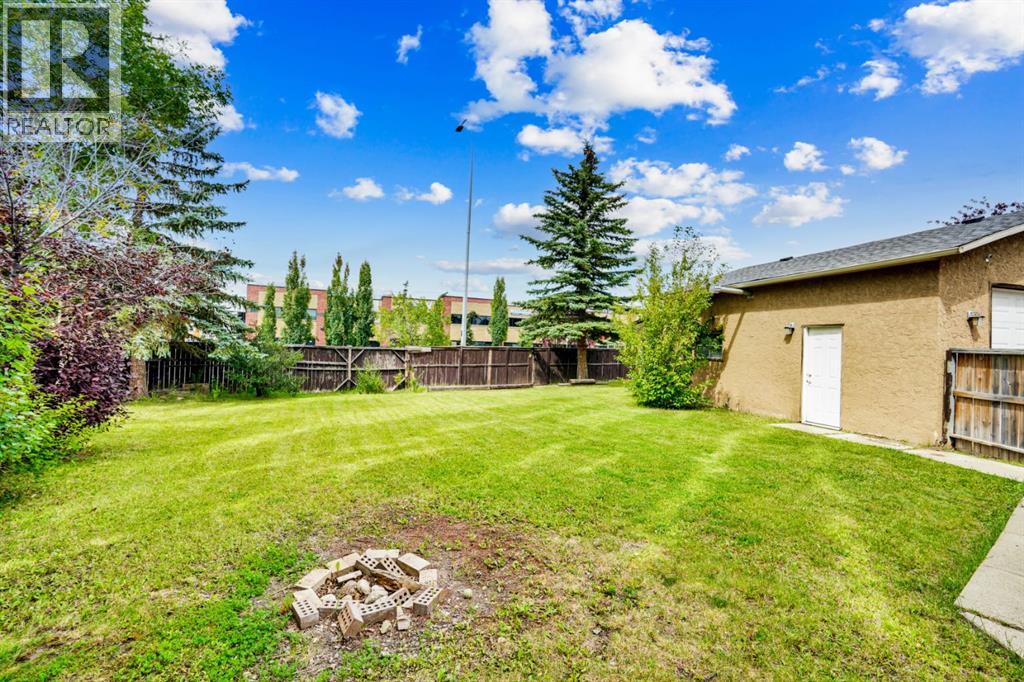 Single Family House for Sale in  Castlebrook Road NE Castleridge Calgary 