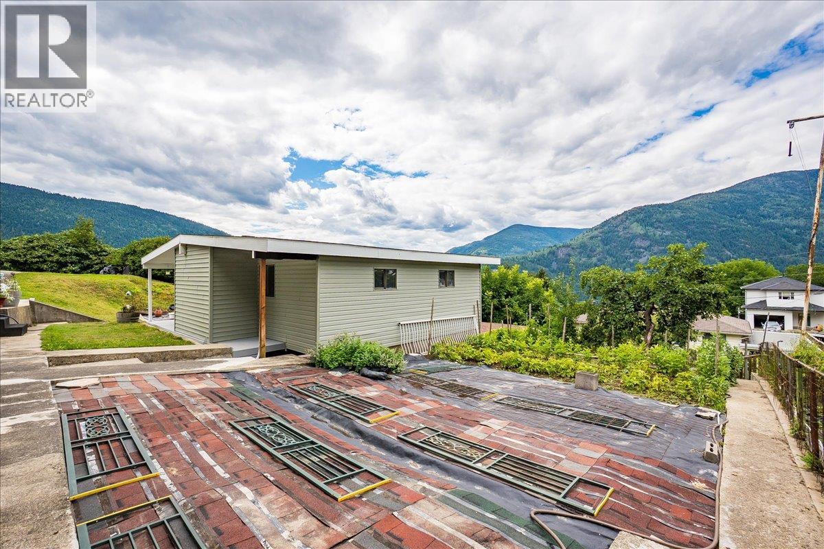 Photo 86 of 801 Houston Street, Nelson BC