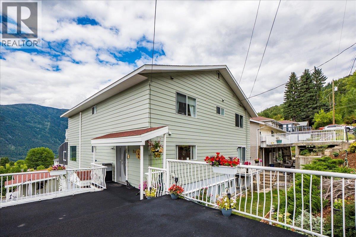 Photo 47 of 801 Houston Street, Nelson BC