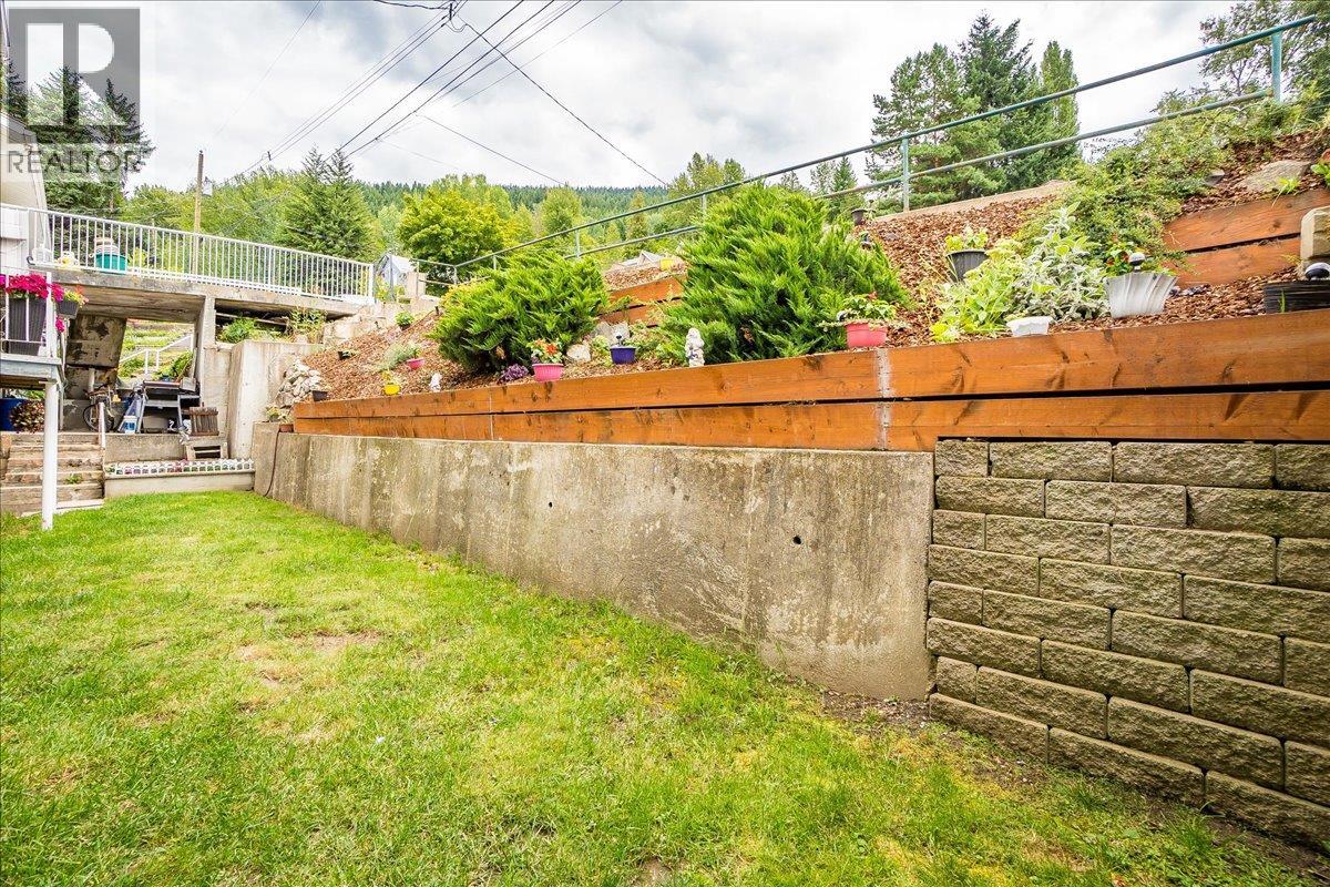 Photo 59 of 801 Houston Street, Nelson BC