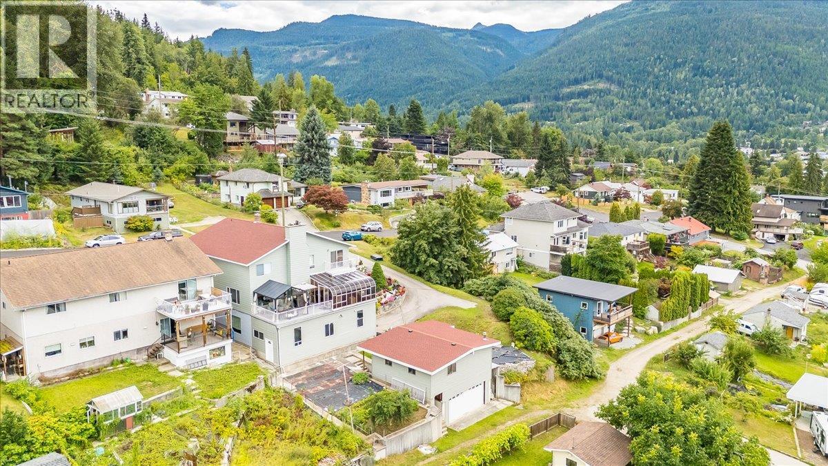 Photo 83 of 801 Houston Street, Nelson BC
