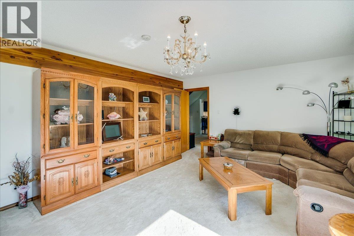 Photo 48 of 801 Houston Street, Nelson BC