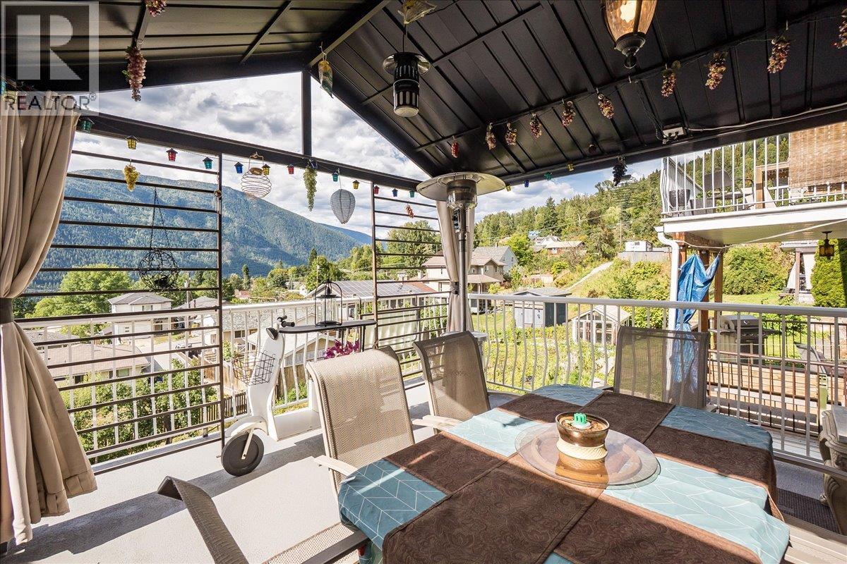 Photo 54 of 801 Houston Street, Nelson BC