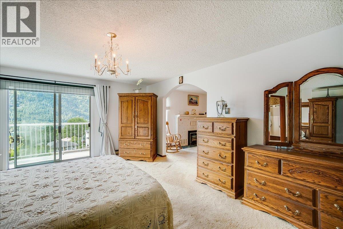 Photo 89 of 801 Houston Street, Nelson BC