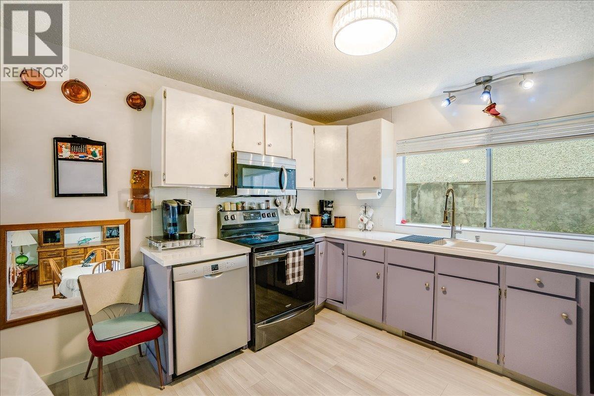 Photo 98 of 801 Houston Street, Nelson BC