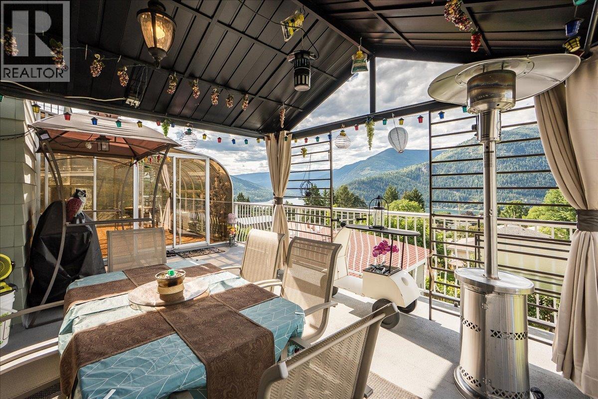 Photo 10 of 801 Houston Street, Nelson BC