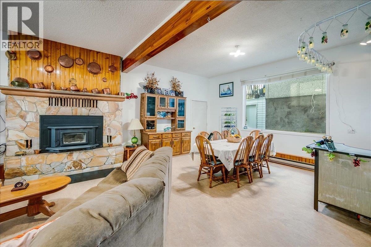 Photo 15 of 801 Houston Street, Nelson BC