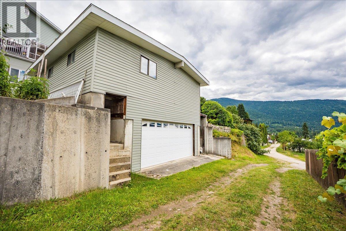 Photo 51 of 801 Houston Street, Nelson BC