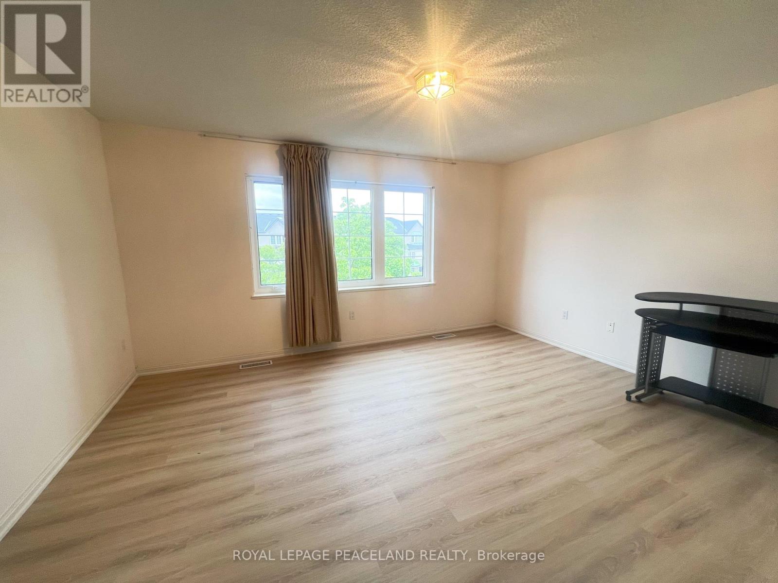 Photo 10 of 609 188 Bonis Avenue, Toronto ON