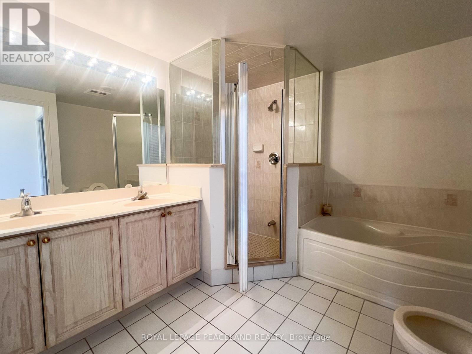 Photo 13 of 609 188 Bonis Avenue, Toronto ON