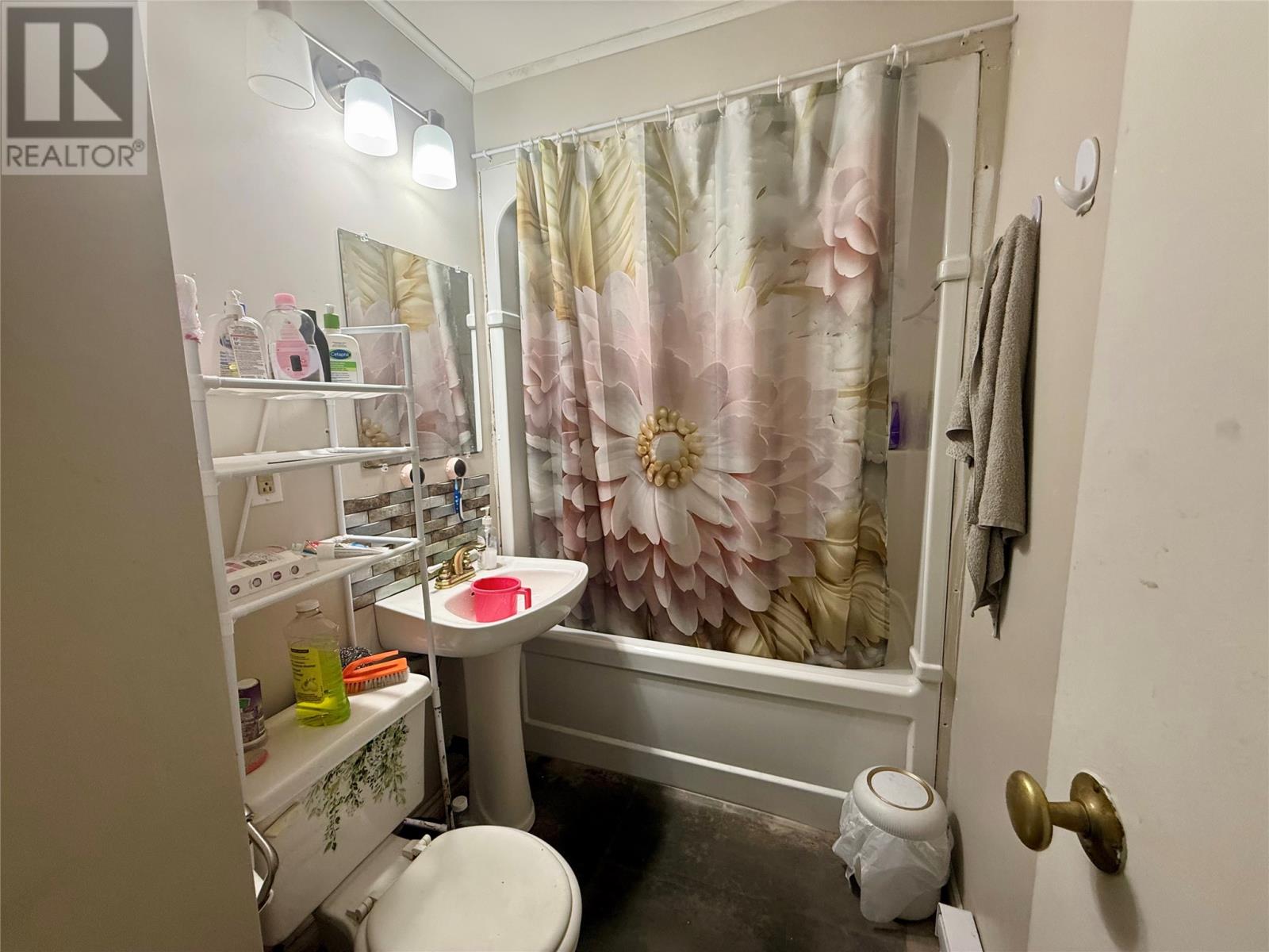 120 East Valley Road - Photo 5 of 13, Corner Brook, Newfoundland & Labrador