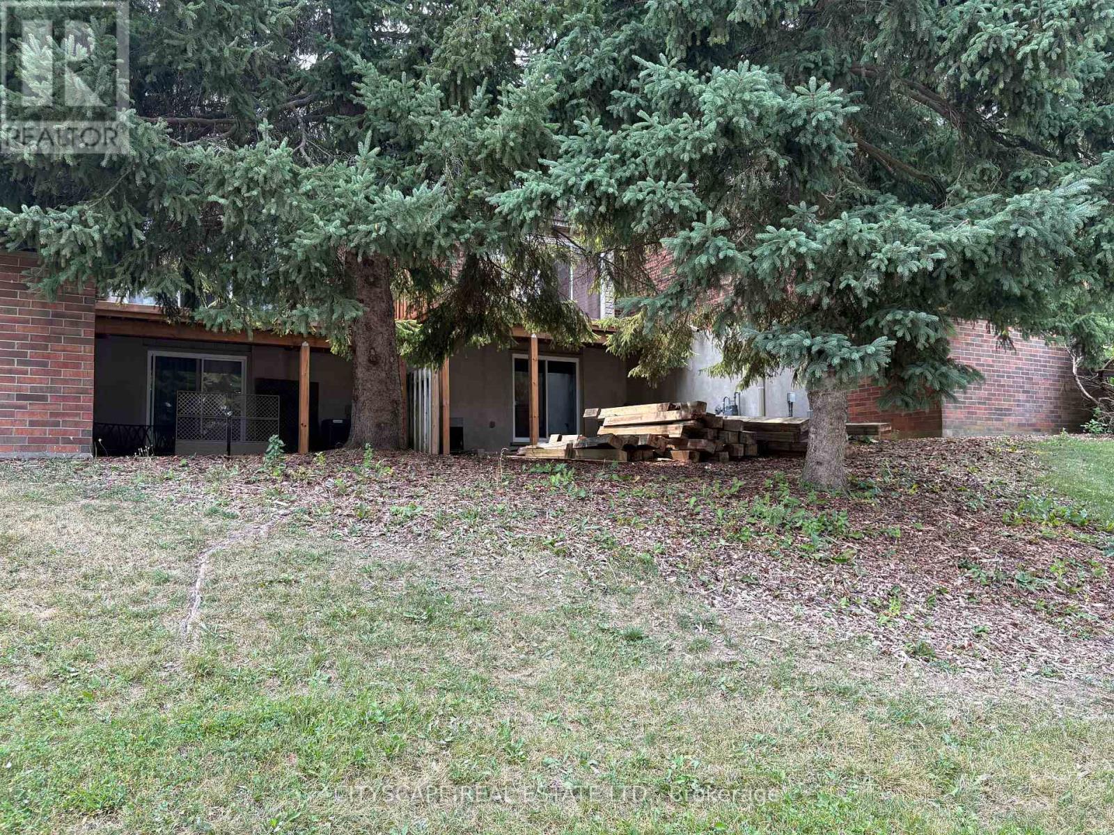 Photo 35 of 17 250 Keats Way, Waterloo ON