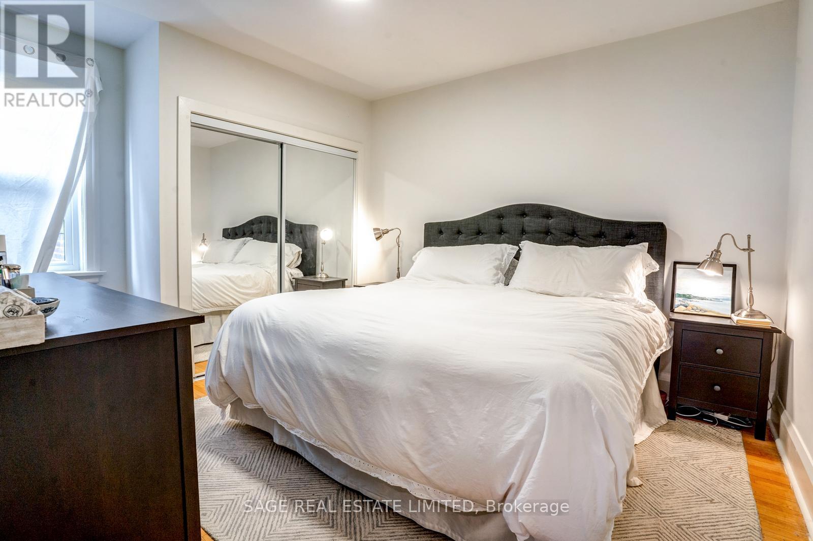 Photo 17 of 17 48 Lawton Boulevard, Toronto ON