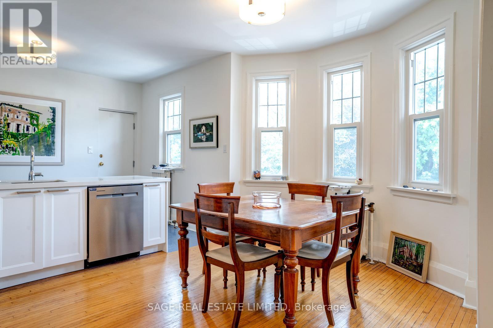 Photo 15 of 18 48 Lawton Boulevard, Toronto ON