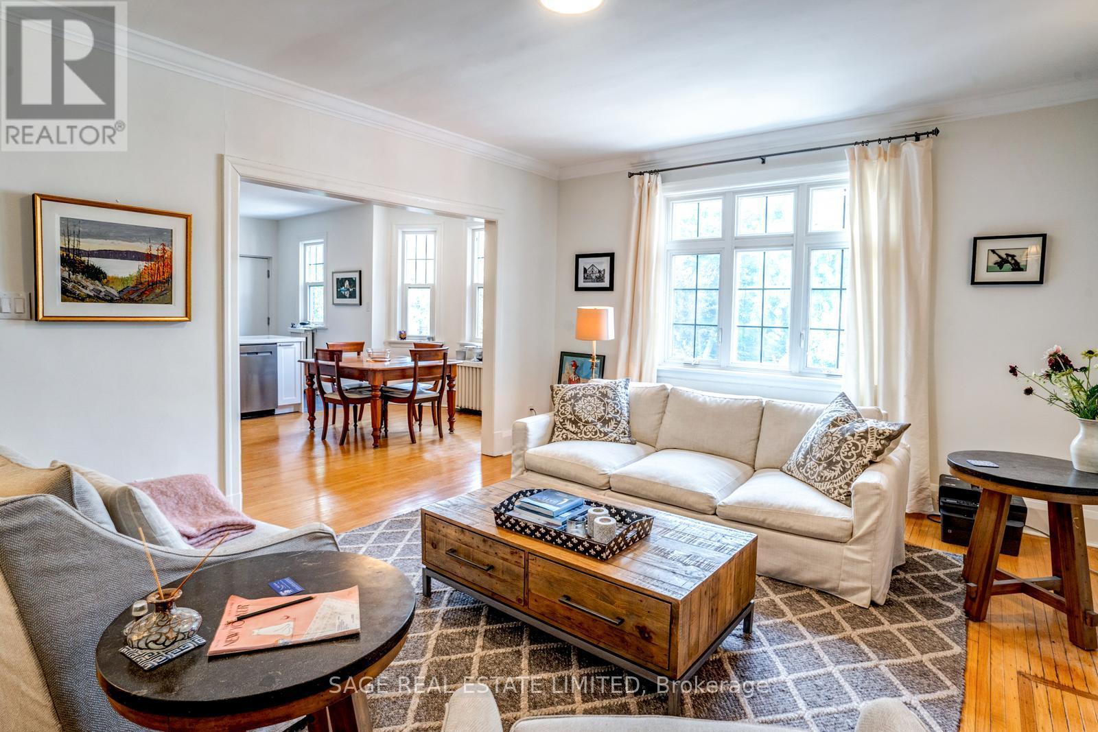Photo 9 of 18 48 Lawton Boulevard, Toronto ON