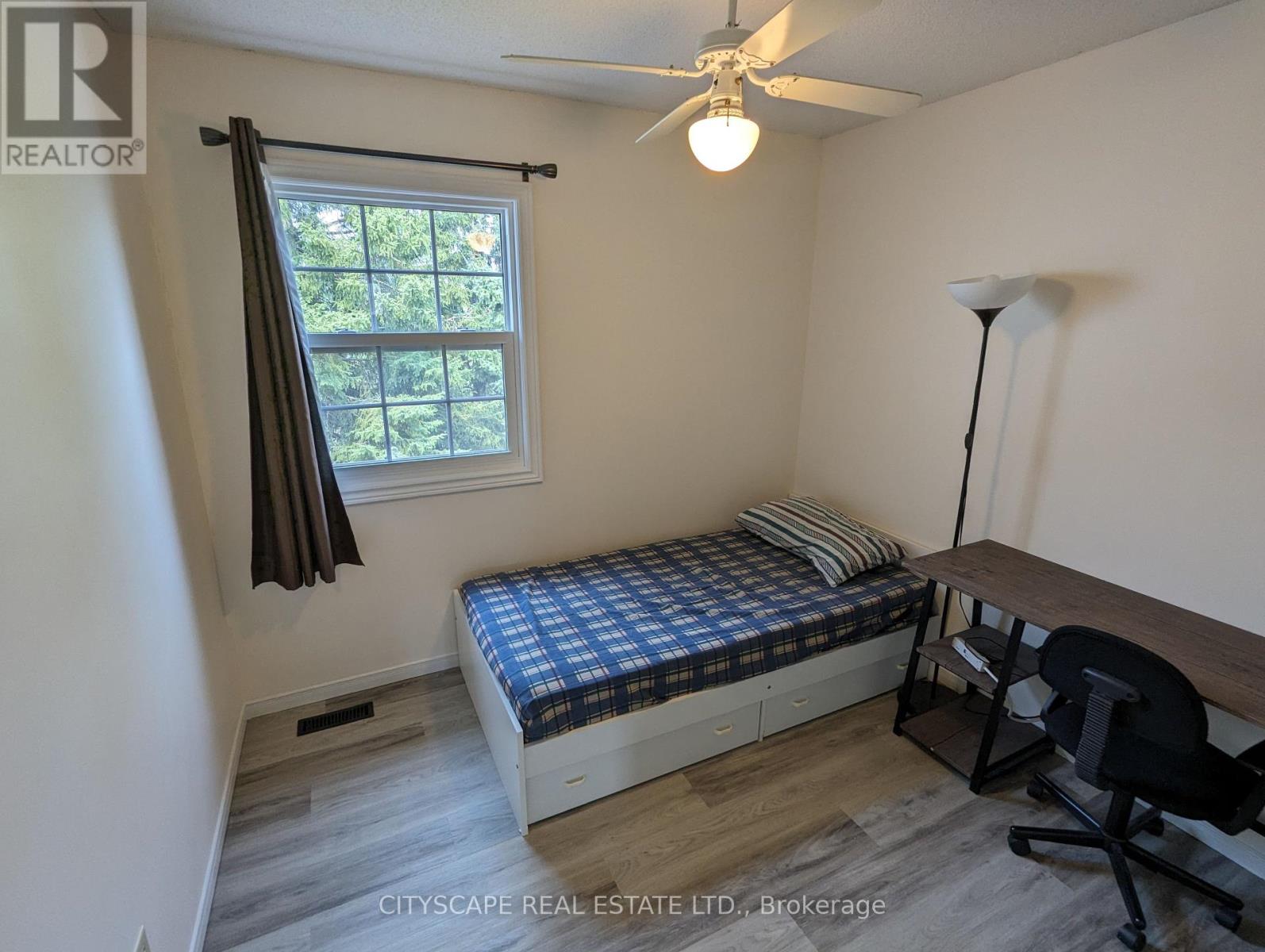 Photo 18 of 17 250 Keats Way, Waterloo ON
