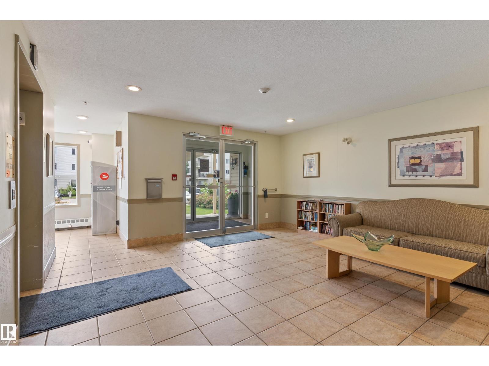 Photo 8 of 207 4703 43 Av, Stony Plain AB