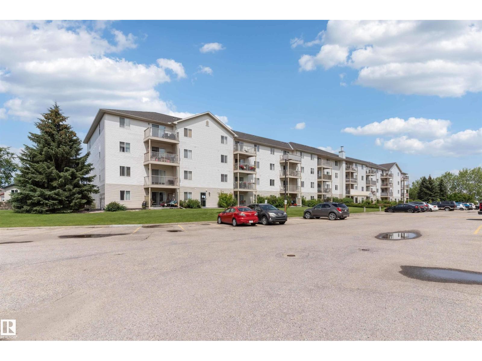 Photo 2 of 207 4703 43 Av, Stony Plain AB