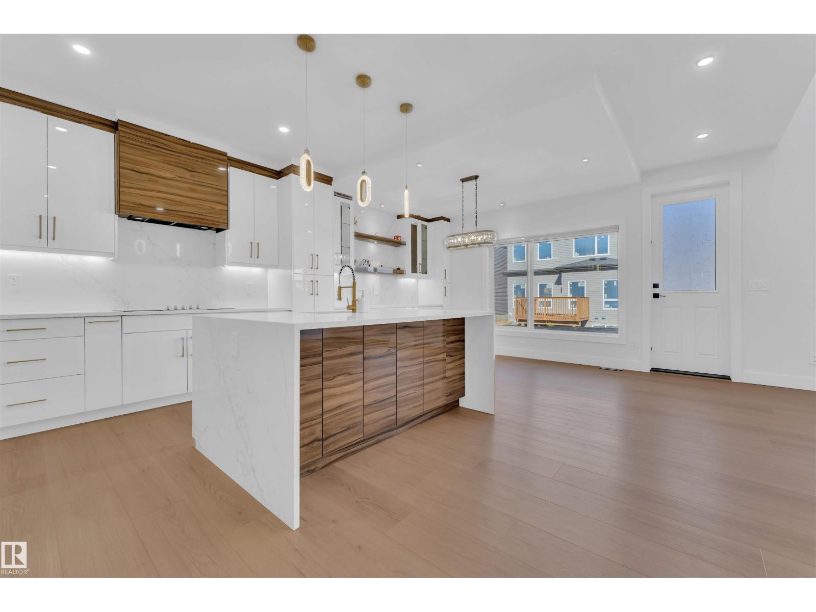 Photo 14 of 121 29 A St Sw Sw, Edmonton AB