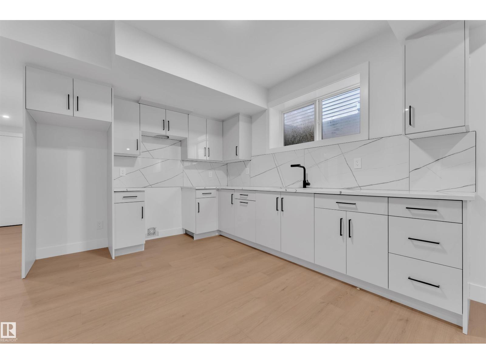 Photo 55 of 121 29 A St Sw Sw, Edmonton AB