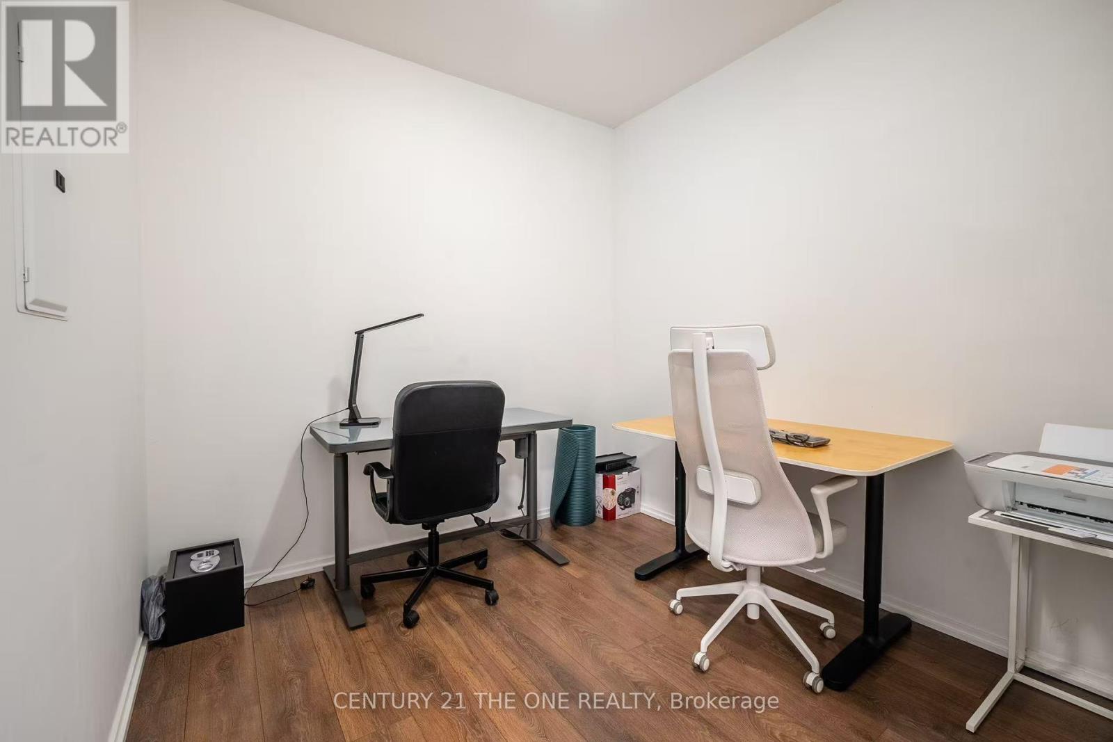 Photo 10 of 4301 45 Charles Street, Toronto ON
