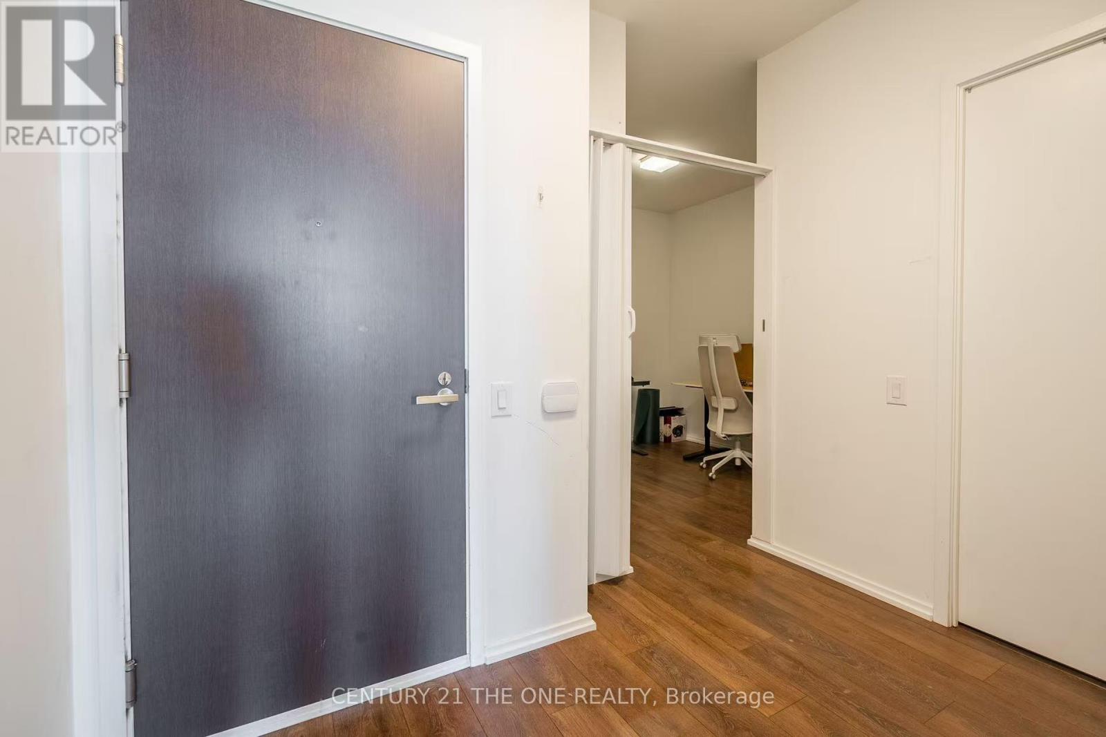 Photo 11 of 4301 45 Charles Street, Toronto ON