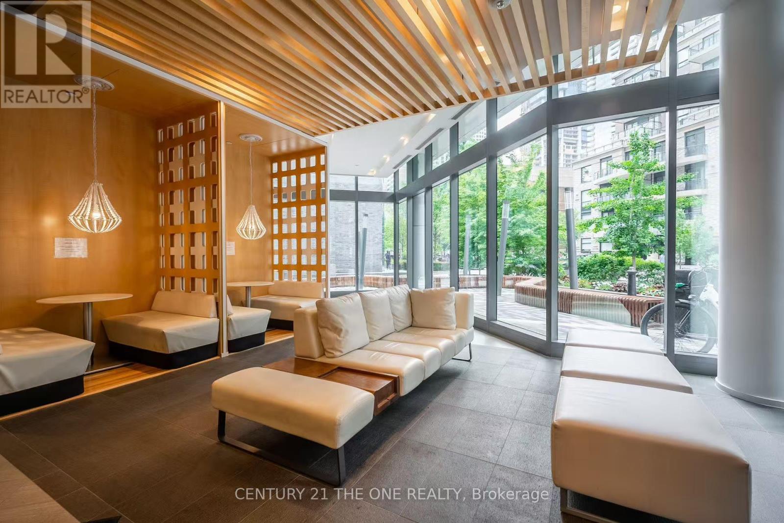 Photo 18 of 4301 45 Charles Street, Toronto ON
