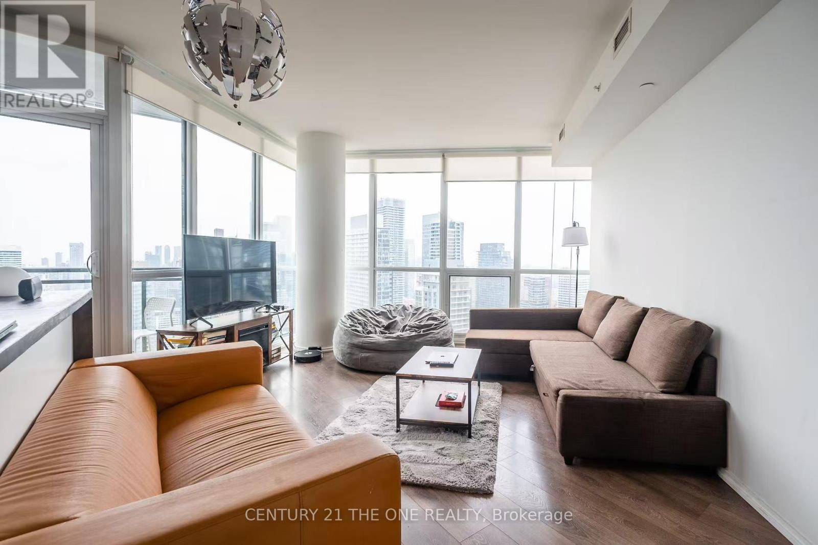 Photo 4 of 4301 45 Charles Street, Toronto ON