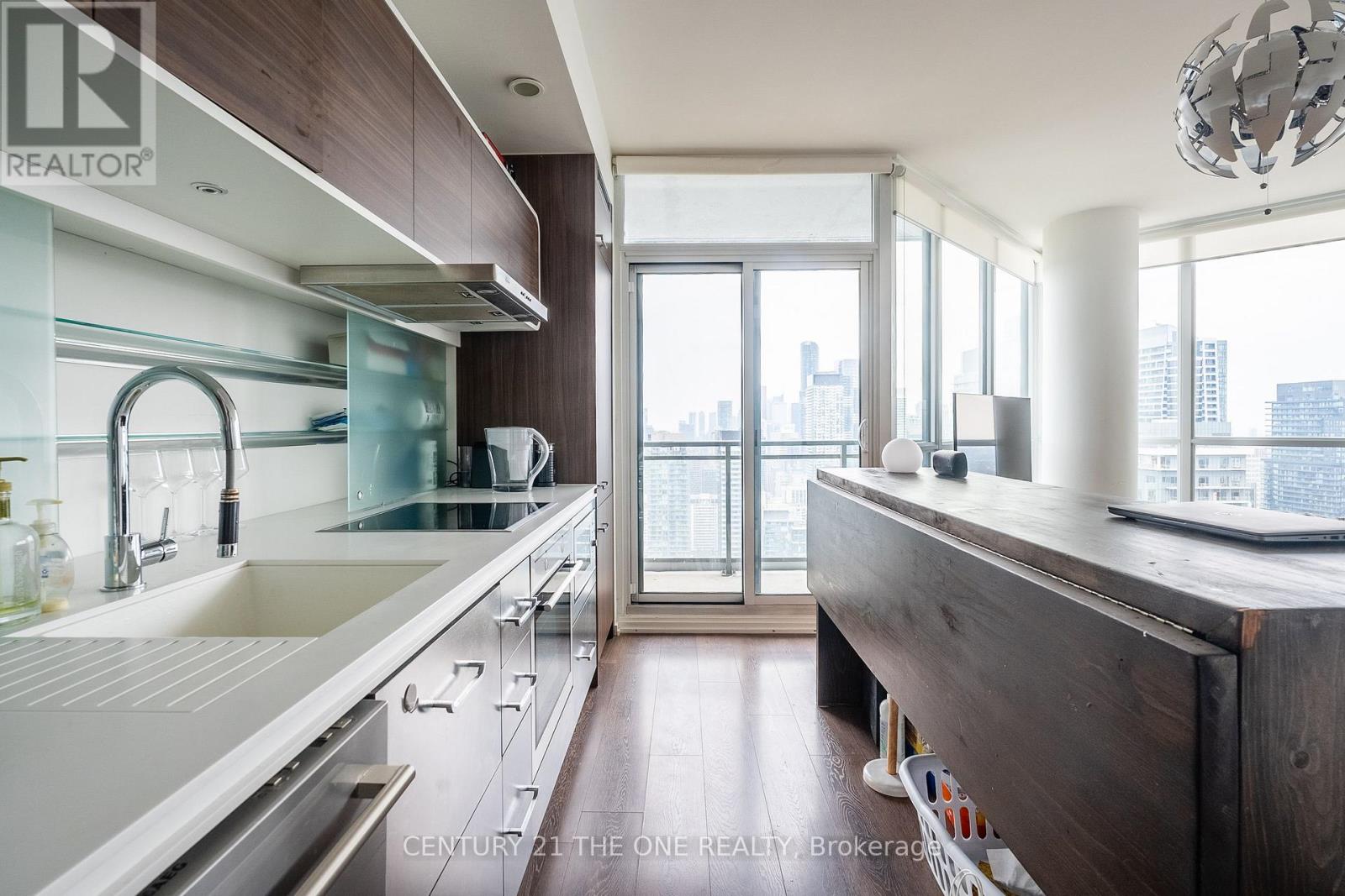 Photo 5 of 4301 45 Charles Street, Toronto ON