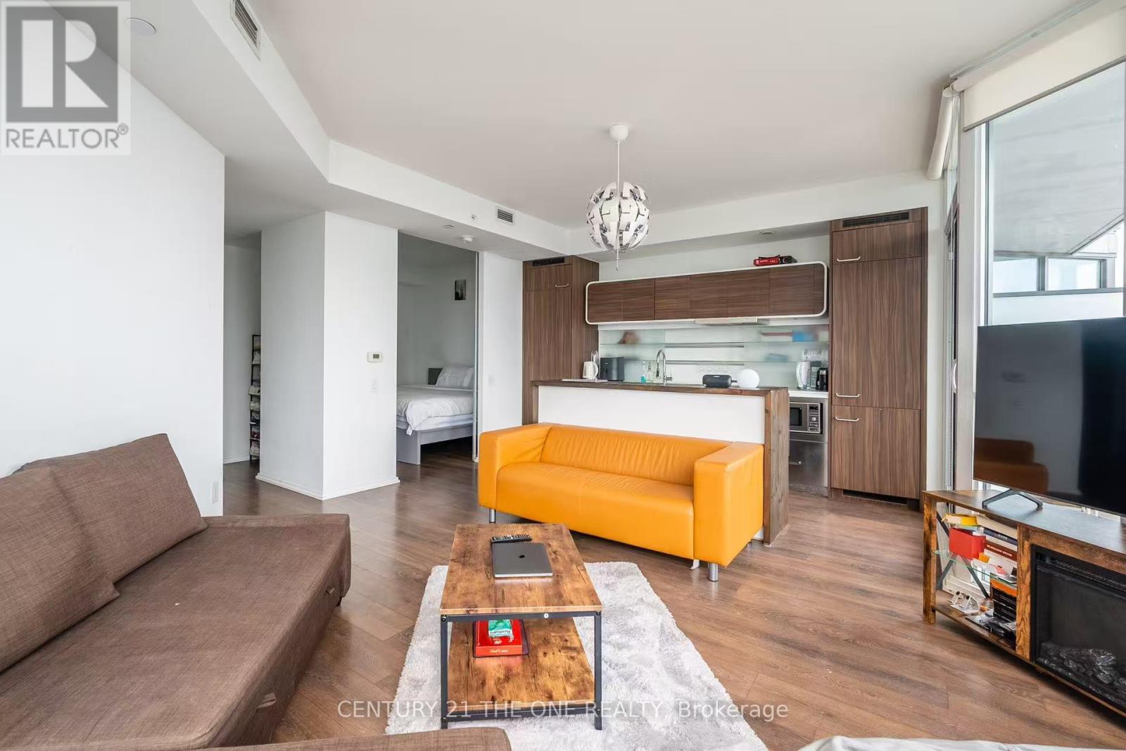 Photo 6 of 4301 45 Charles Street, Toronto ON