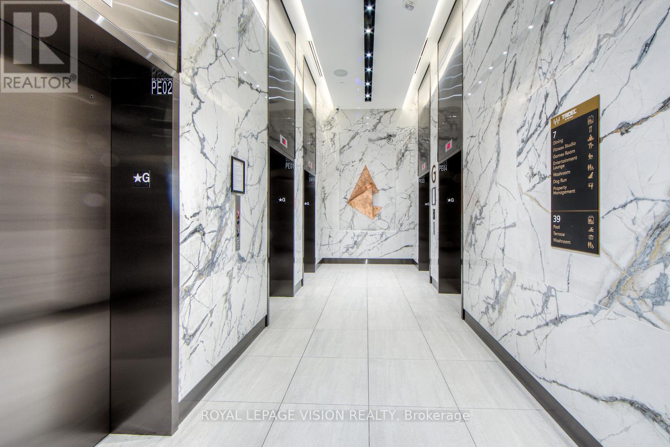 Photo 6 of 814 470 Front Street W, Toronto ON