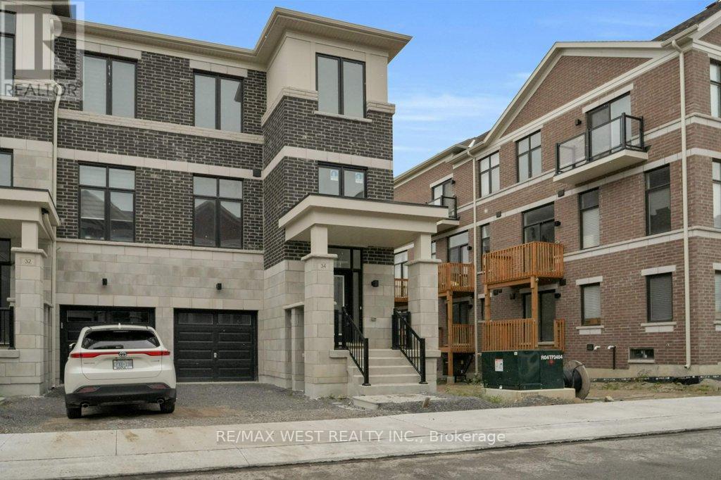Photo 1 of 34 George Bales Lane, Richmond Hill ON