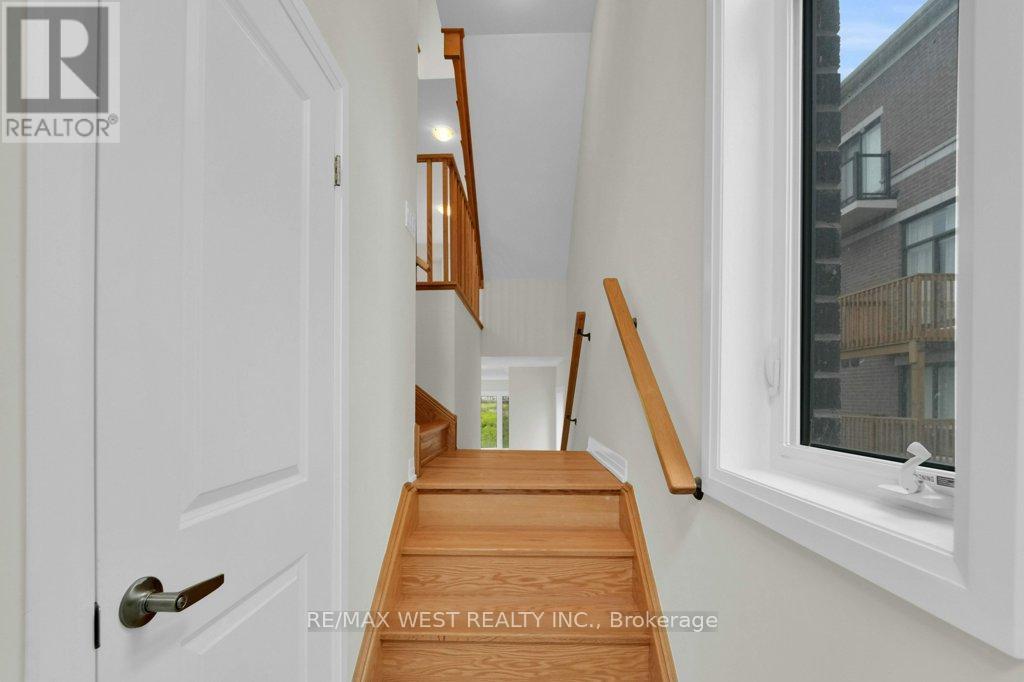 Photo 20 of 34 George Bales Lane, Richmond Hill ON