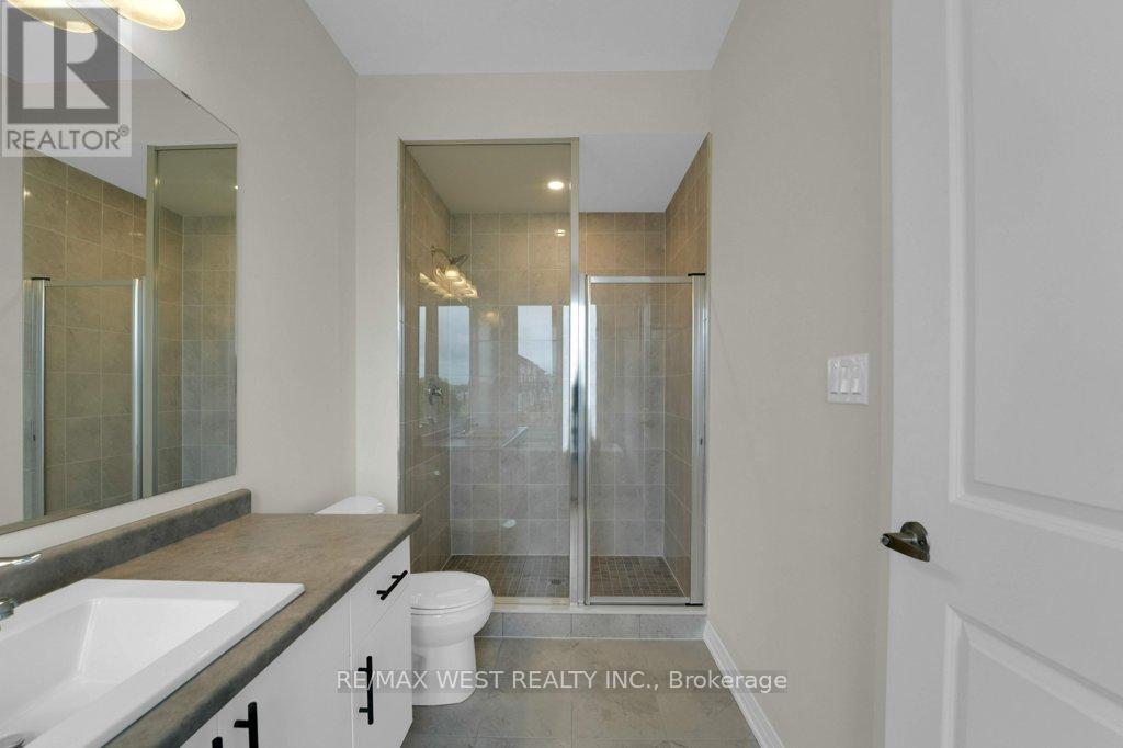 Photo 36 of 34 George Bales Lane, Richmond Hill ON