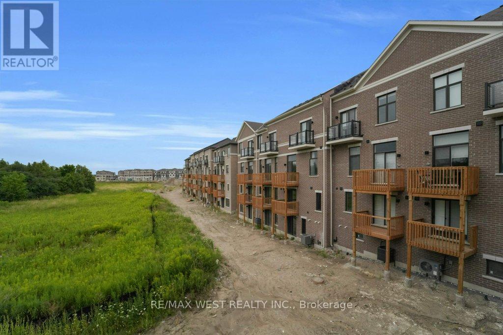 Photo 38 of 34 George Bales Lane, Richmond Hill ON