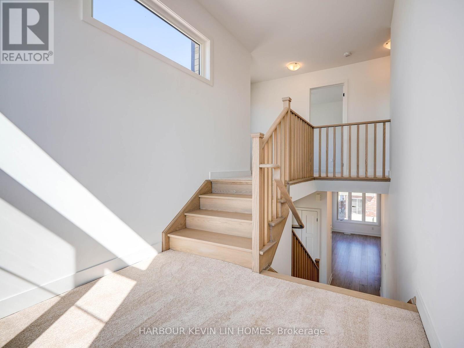 Photo 20 of 30 Wheatfield Road, Barrie ON