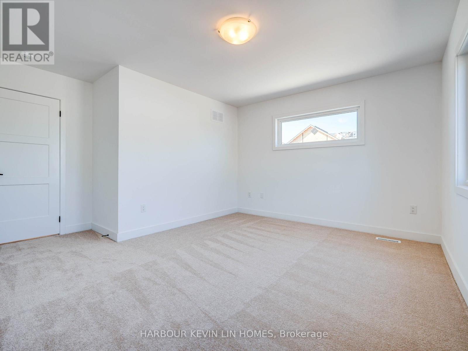Photo 23 of 30 Wheatfield Road, Barrie ON